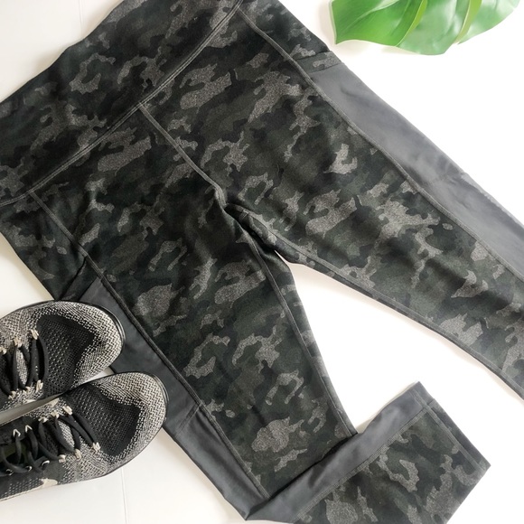 FABLETICS High Waisted PowerHold Charcoal Heather Camo Leggings Side Mesh Size L - Picture 5 of 13